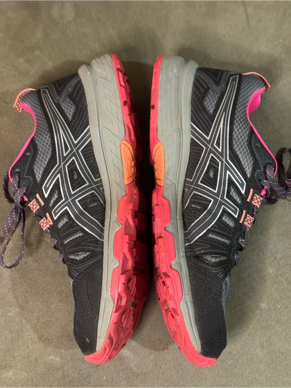 ASICS pink and grey women’s sneakers size 8 lightly worn - Picture 3 of 5
